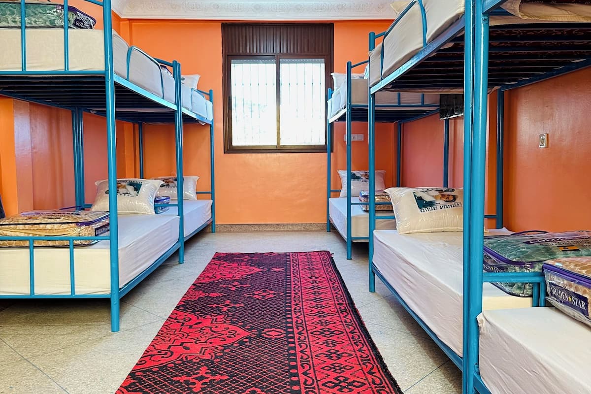 Economy Shared Dormitory, Mountain View | In-room safe, laptop workspace, blackout curtains, soundproofing