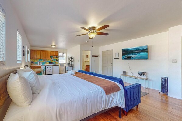 1 sovrum, strykjärn/strykbräda, wi-fi och sängkläder