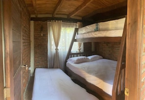 2 Schlafzimmer, Bügeleisen/Bügelbrett, kostenloses WLAN