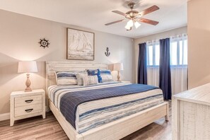 1 habitación, escritorio, tabla de planchar con plancha y wifi