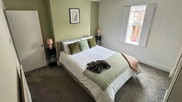 2 chambres, fer et planche Ă repasser, Wi-Fi gratuit, draps fournis