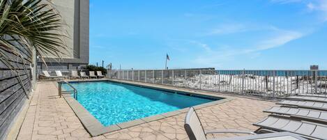 Piscina coperta, una piscina riscaldata