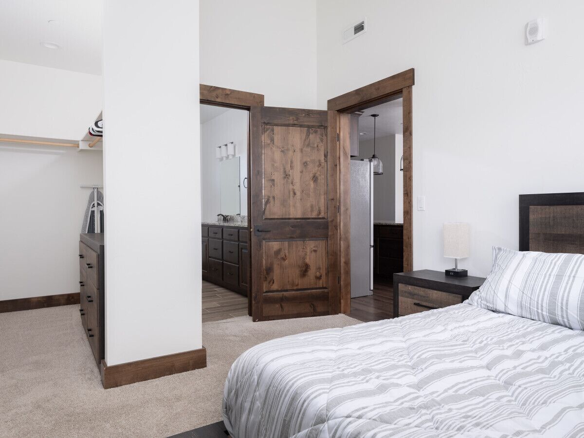 3 bedrooms, desk, free WiFi, bed sheets