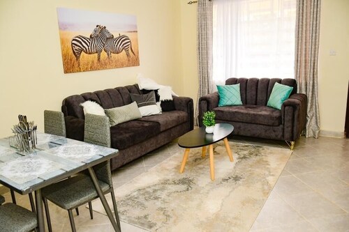 Stylish fully furnished 2 bedroom  2 bath in Kitale 5 min from city center 