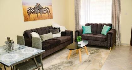 Stylish fully furnished 2 bedroom 2 bath in Kitale 5 min from city center
