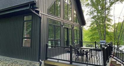 Gorgeous new 3 bdr house right by entrance to Dale Hollow Lake State Resort Park