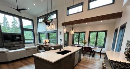 Vista Azul Hideaway • Private Hot Tub • Mountain Views