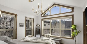 3 bedrooms, desk, iron/ironing board, travel crib - Luxury 3BDRM - Chic Mountain Escape - BBQ/Fire Table (Canmore)