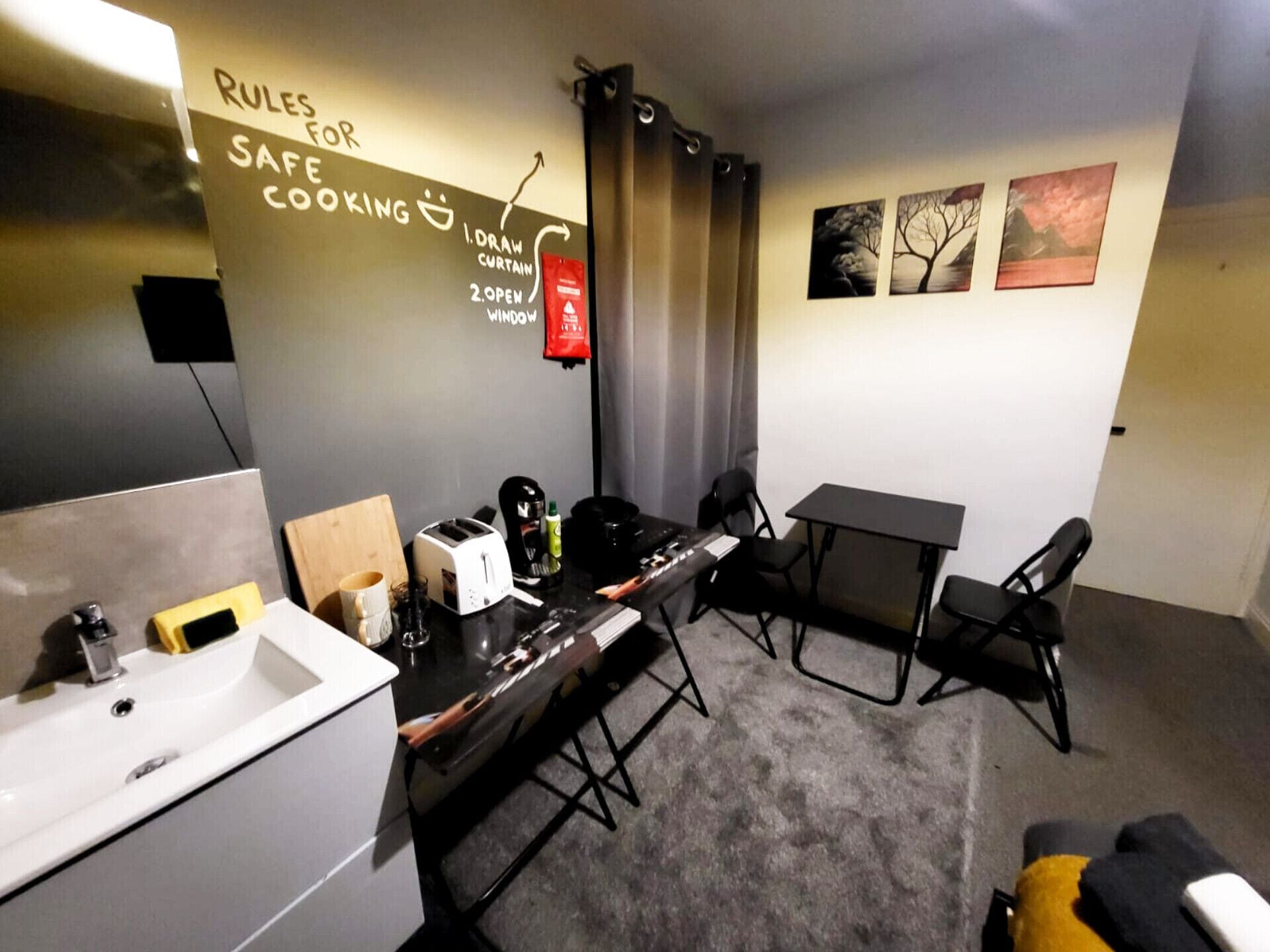 Comfort Double Room | Free WiFi, bed sheets