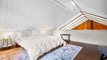 3 chambres, bureau, fer et planche à repasser, lit parapluie