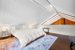 3 camere, una scrivania, ferro/asse da stiro, culla da viaggio