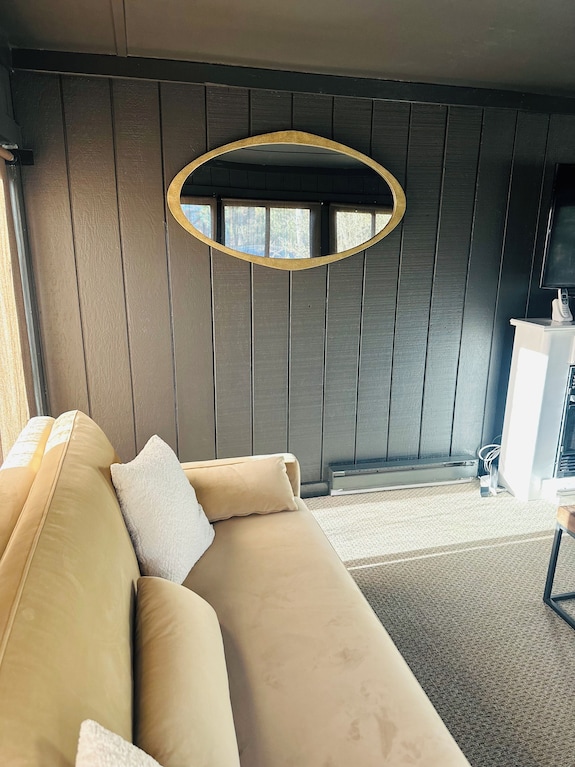 Serene Beach Cottage A Short Walk From Beautiful Broadkill Beach. Pet Friendly! - Delaware