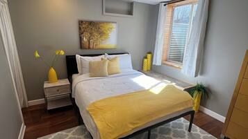 3 bedrooms, in-room safe, desk, iron/ironing board