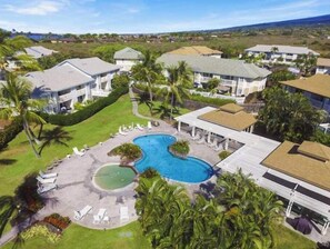 Pool - Nice 2B, 2 B condo, walk to the beach! (Kailua-Kona)