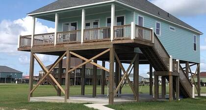 Arrive Early & Stay Late-Waterfront Luxury in Angler Bay