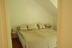 4 chambres, fer et planche à repasser, Wi-Fi, draps fournis