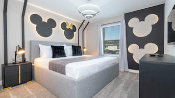 Superior Townhome | 4 bedrooms, desk, iron/ironing board