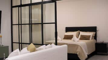 1 slaapkamer, een strijkplank/strijkijzer, gratis wifi, beddengoed