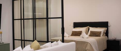 1 bedroom, iron/ironing board, free WiFi, bed sheets