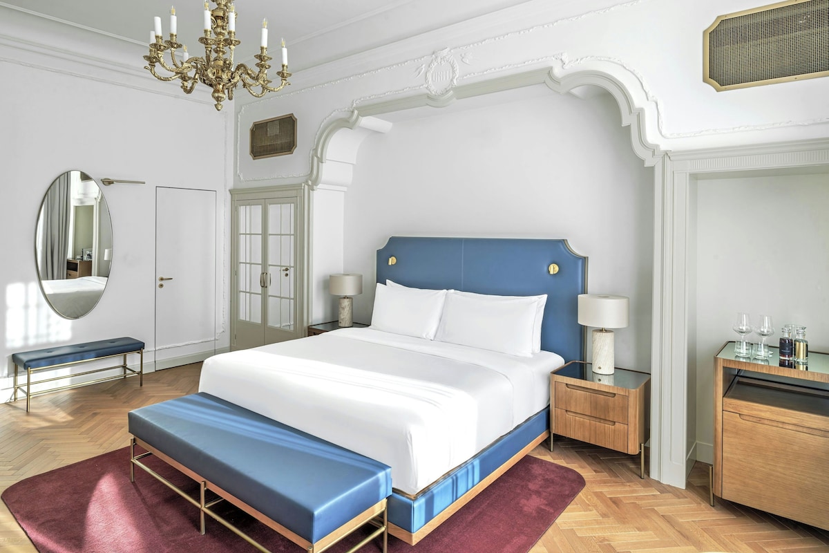 Heritage Bohemia Suite