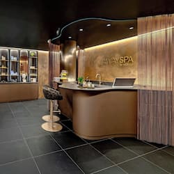 Couples treatment rooms, sauna, steam room, body treatments