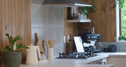 Willow & Waves - Huge outdoor space & Full kitchen