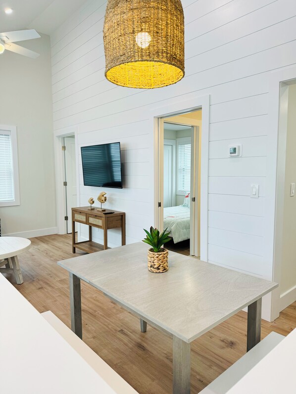 Interior - Beautiful NEW Beach Block Apartment - Walk Everywhere! (Ocean City)