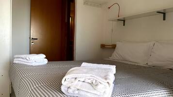 3 camere, Wi-Fi, lenzuola