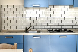 Fridge - Palme 8 - Marcelli, three-room apartment with private garden, Residence Le Palme (Marcelli)