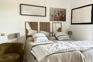 3 bedrooms, bed sheets - N283 - Numana, four-room apartment with garden in a residence with pool (Numana)