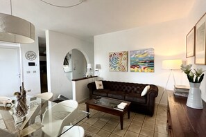 TV - N283 - Numana, four-room apartment with garden in a residence with pool (Numana)