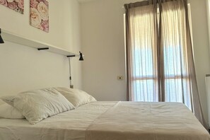 3 室のベッドルーム、WiFi、ベッドシーツ