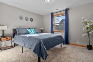 3 Schlafzimmer, Schreibtisch, kostenloses WLAN, Bettwäsche