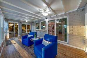 Interior - Heated Pool & Hot Tub / Big 360º Views / 3 BR 2 BA (Tucson)