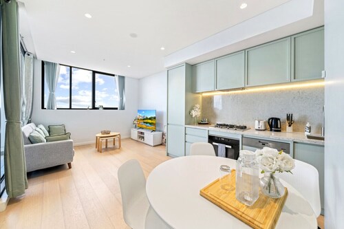 High level urban retreat in Macquarie Park