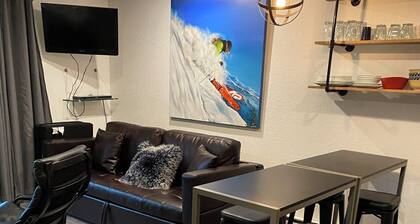 Beautiful Girdwood Condo