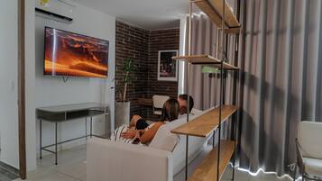 Deluxe Apartment | Living area