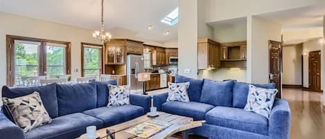 高級獨棟房屋, 山景 | 客廳