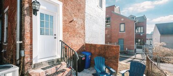 Walkable Luxury 4 Br House