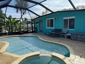 屋外プール、温水プール