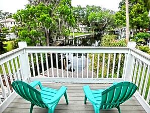 Unclassified image, 3 of 22, button