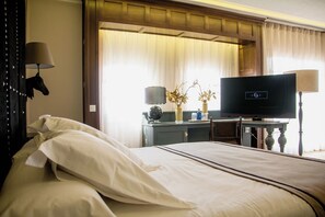 Kamar Deluks, pemandangan kebun | Seprai premium dan tempat tidur bayi gratis