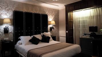 Habitació Deluxe, vistes al jardí | Roba de llit d'alta qualitat, bressols gratuïts i llits addicionals