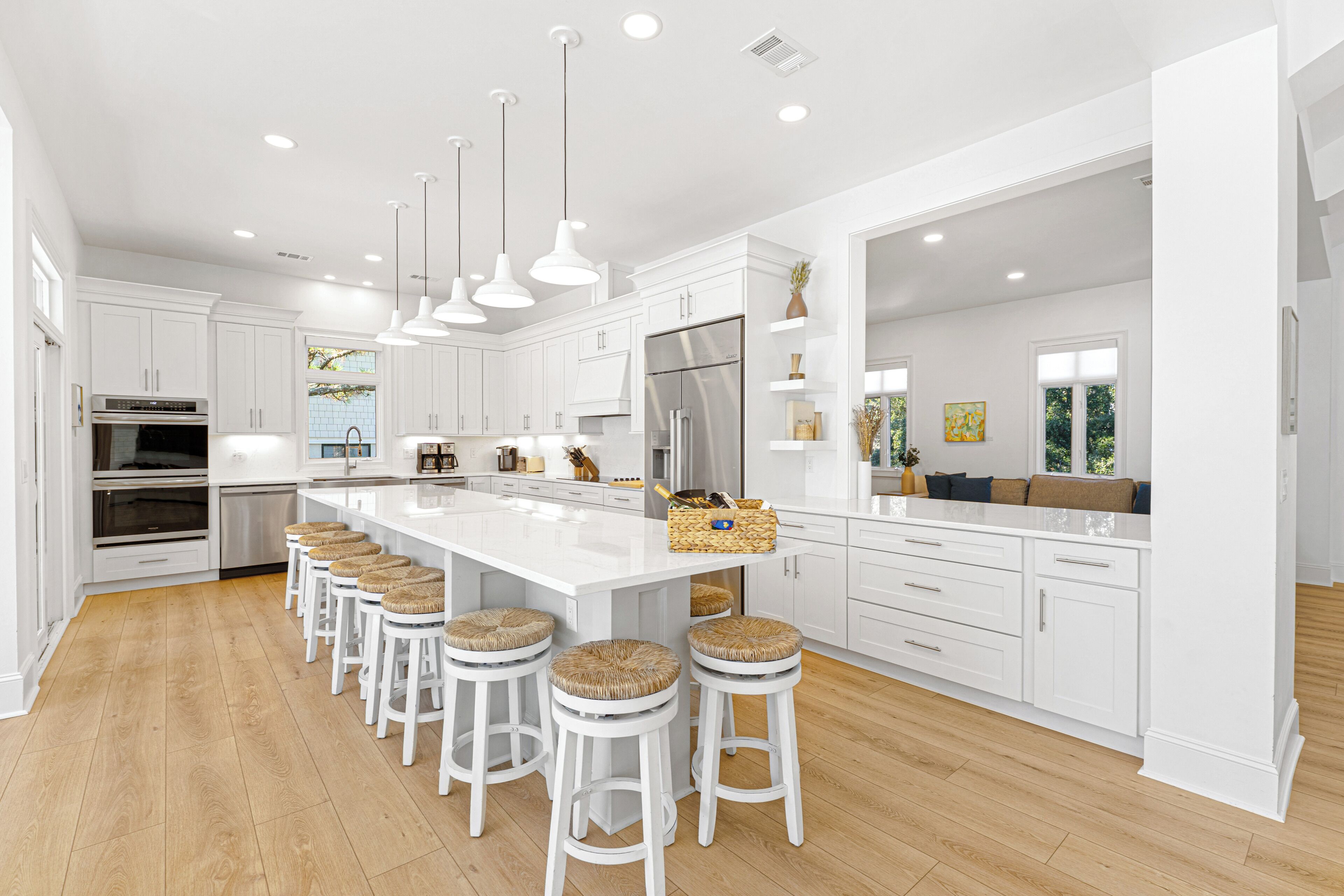 ثلاجة، ميكروويف، فرن، موقد طهي مسطح