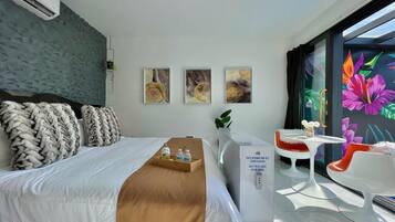 Sunset Suite | Private & Heated pool | Memory foam beds, in-room safe, free WiFi