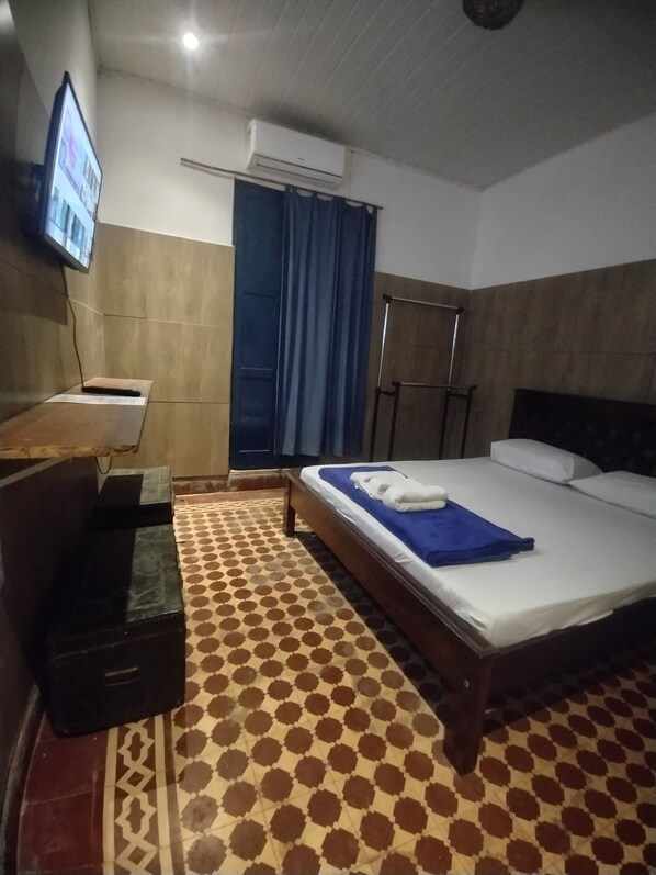 Comfort Double Room, Courtyard View (Suíte Rosinha)