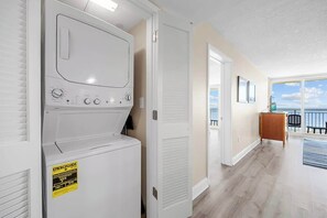 Interior - Unforgettable Getaway 3BR (Myrtle Beach)
