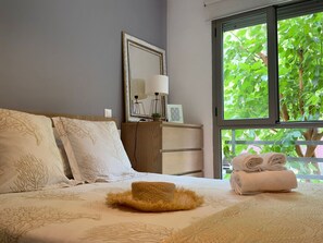 3 chambres, fer et planche à repasser, draps fournis