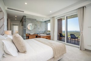 5 bedrooms, iron/ironing board, travel cot, WiFi
