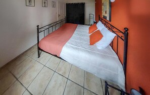2 chambres, Wi-Fi gratuit, draps fournis